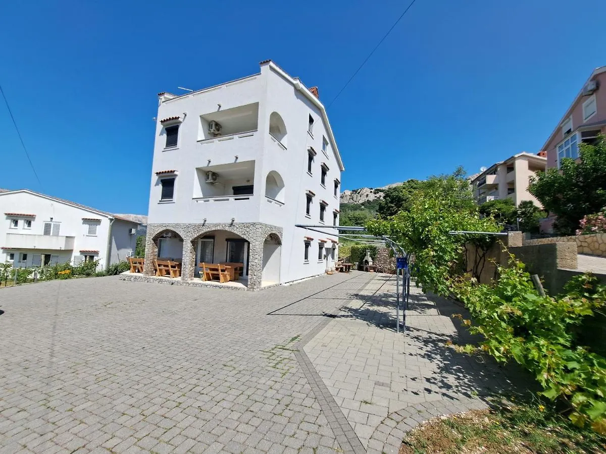 Apartments Leticia Baška