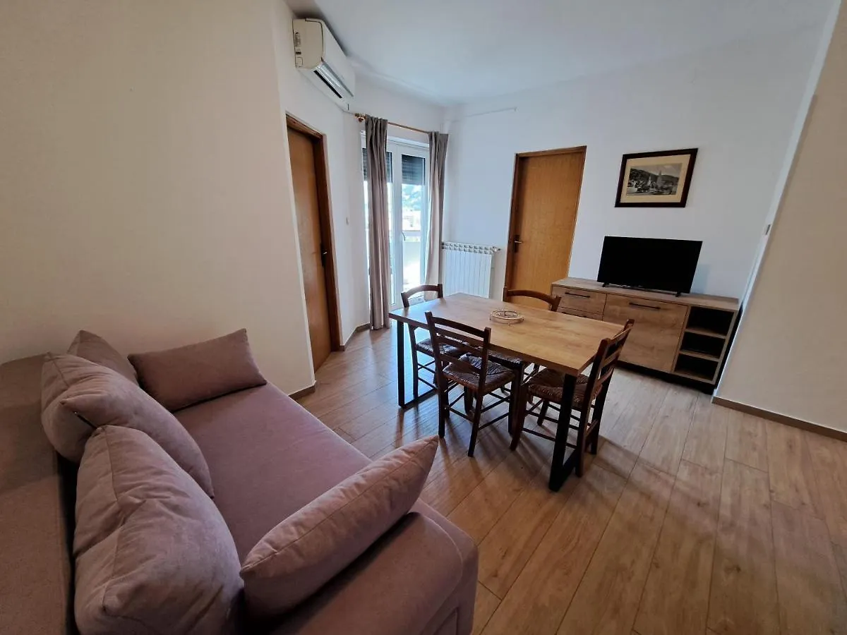 Apartments Leticia Baška
