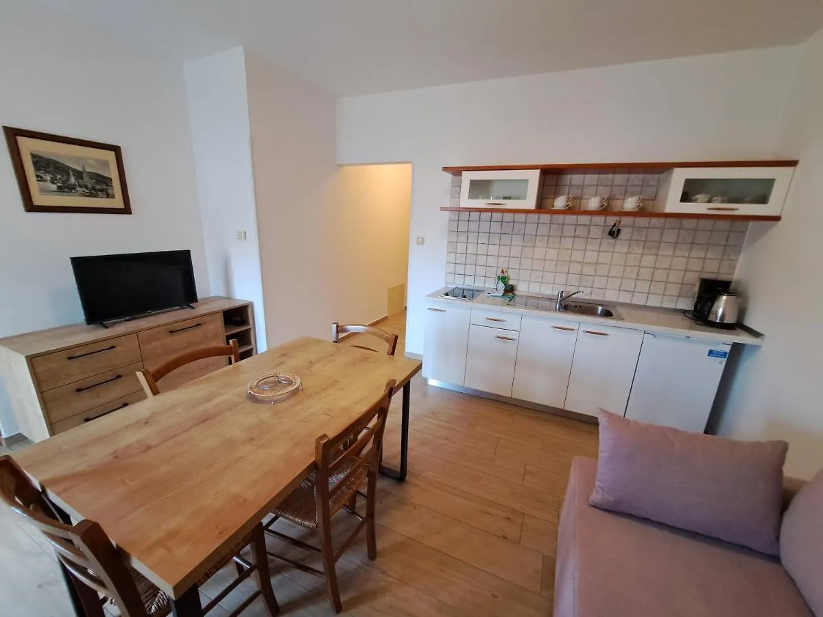 Apartments Leticia