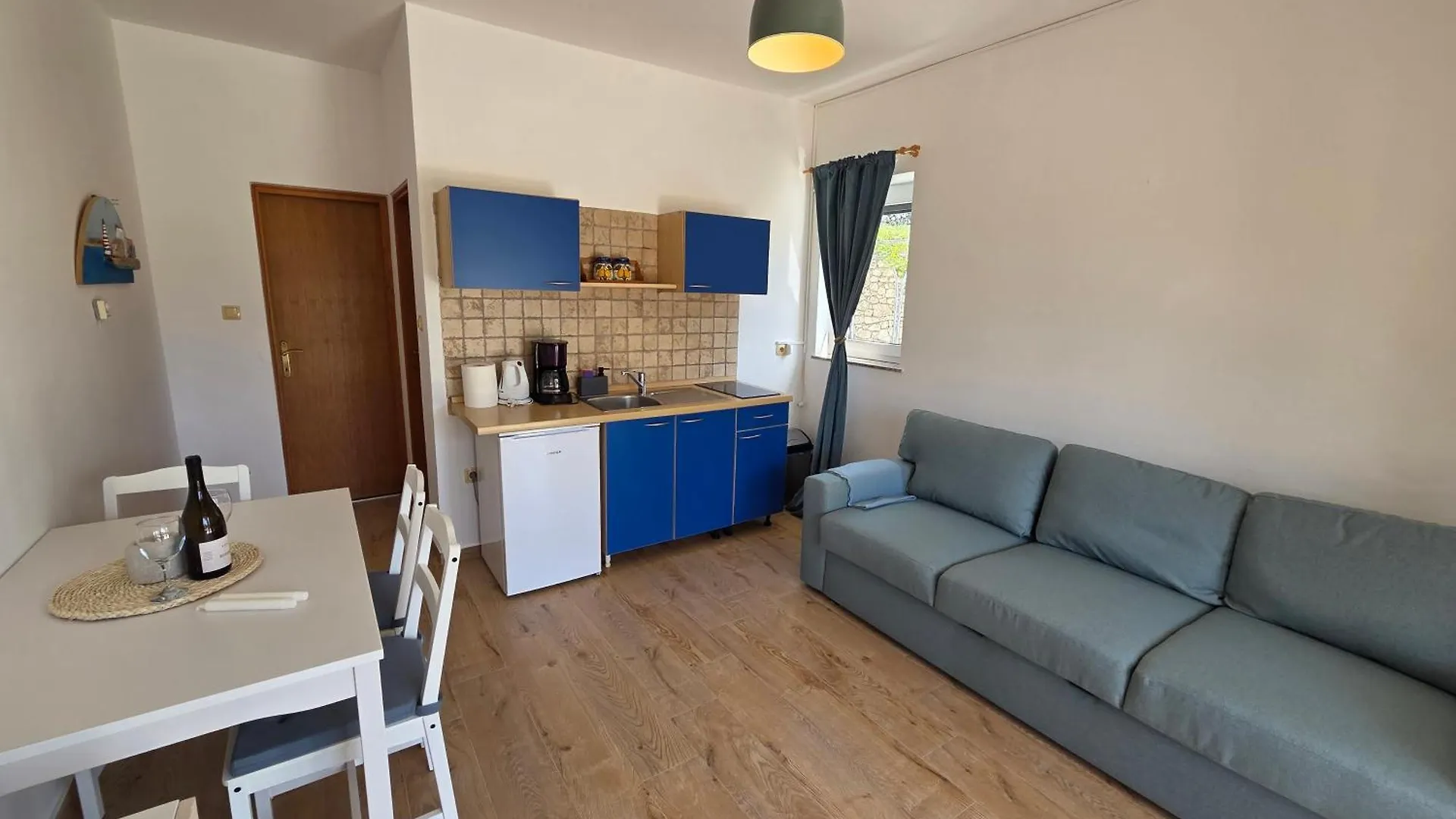 Apartments Leticia Baška