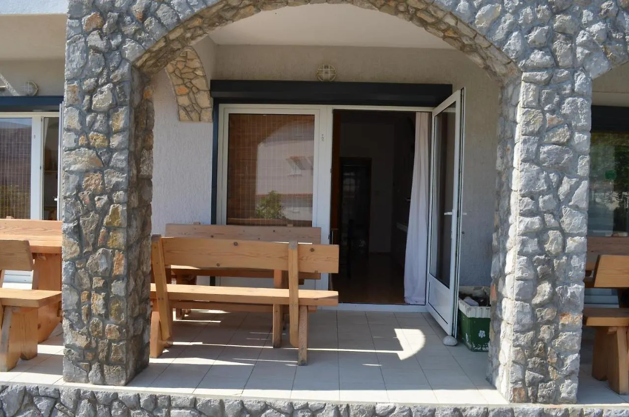 Apartments Leticia Baška