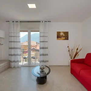 https://lasensa-apartments.hotelinveneto.com