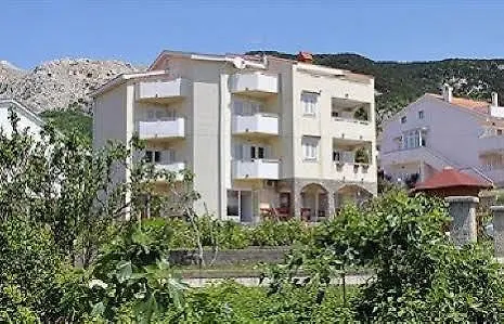 Apartments Leticia Baska